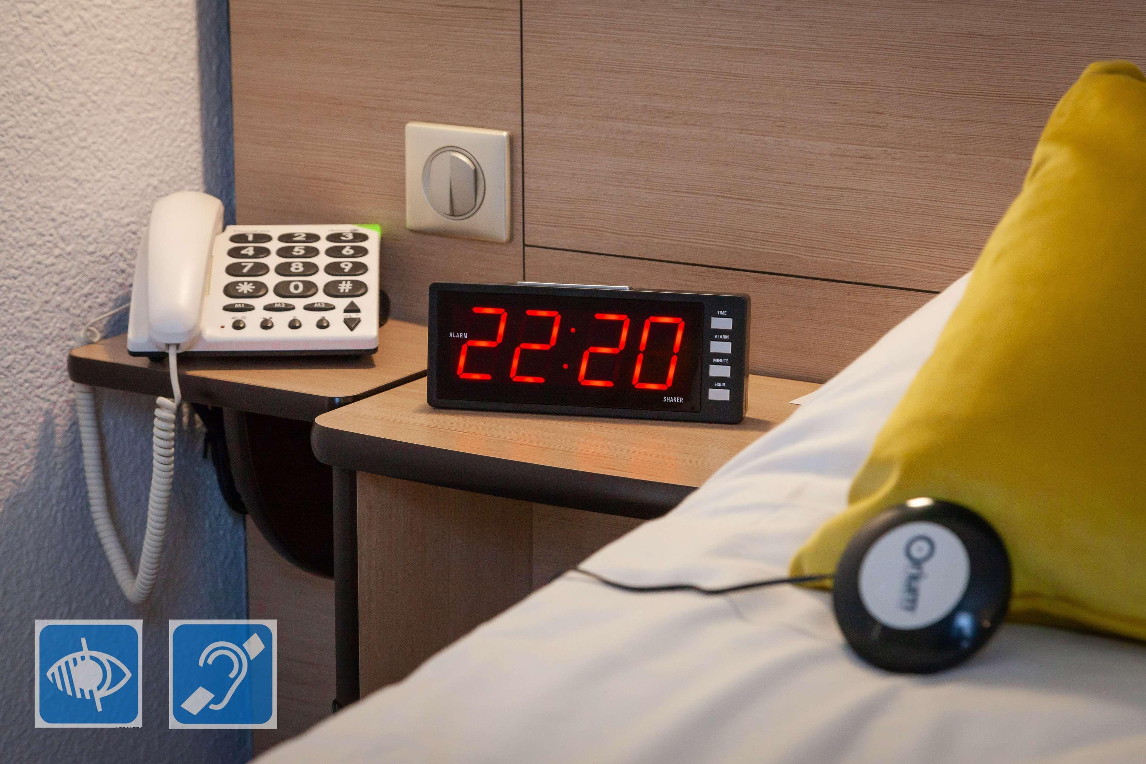กีริยาด นิออร์ - เอสปาซ ม็องด์-ฟร้องซ์ Hotel นีออร์ ภายนอก รูปภาพ